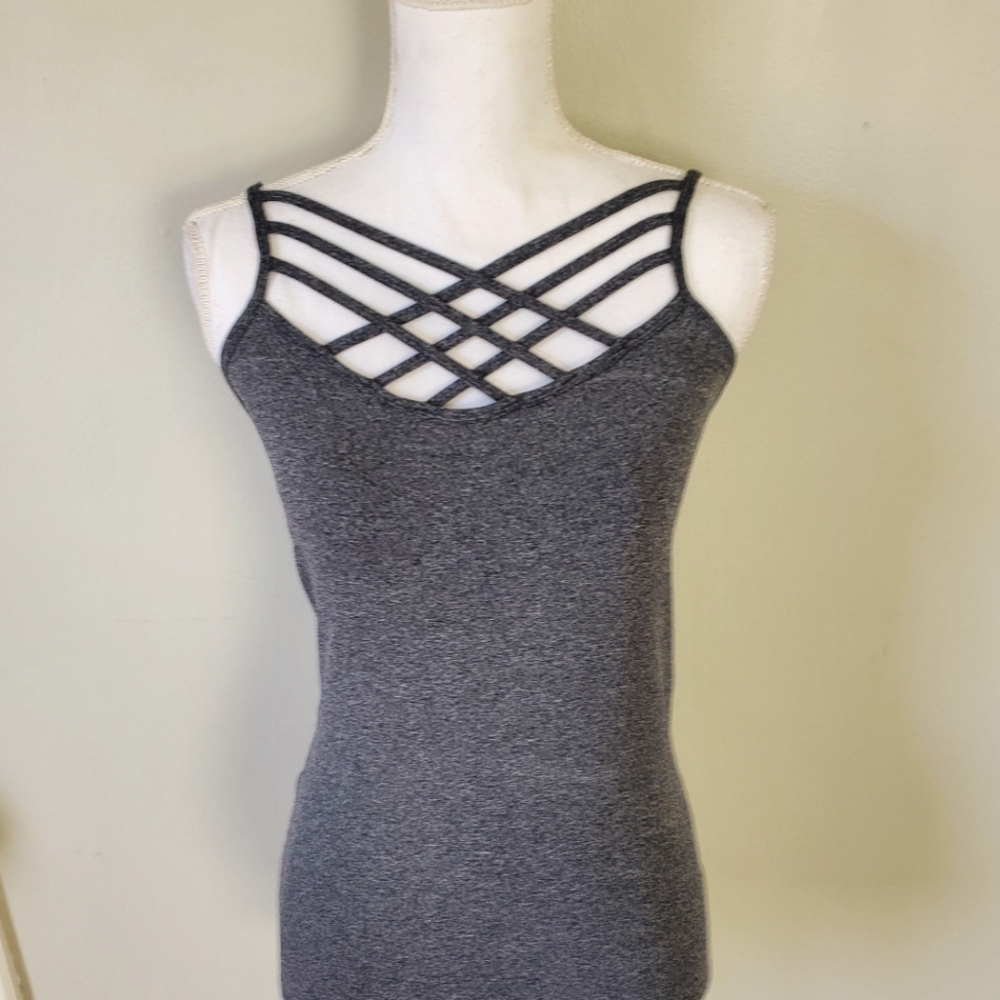ZENANA OUTFITTERS Athletic Tank - L (NWOT)